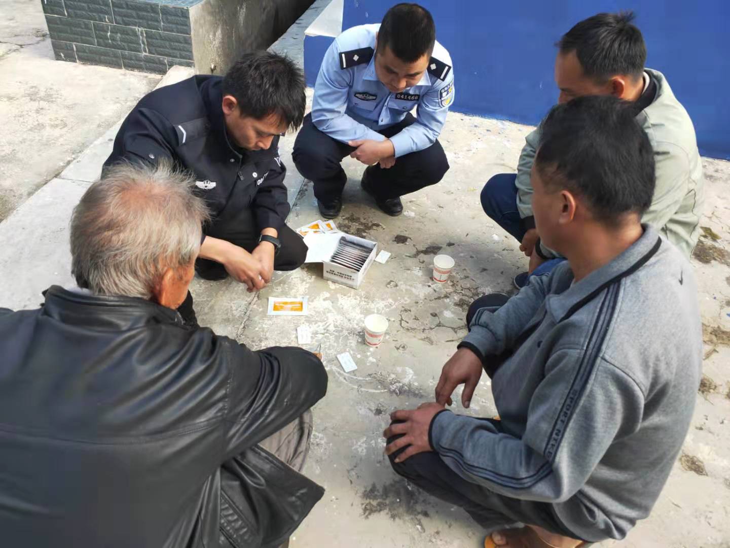 社区矫正人员尿液检测